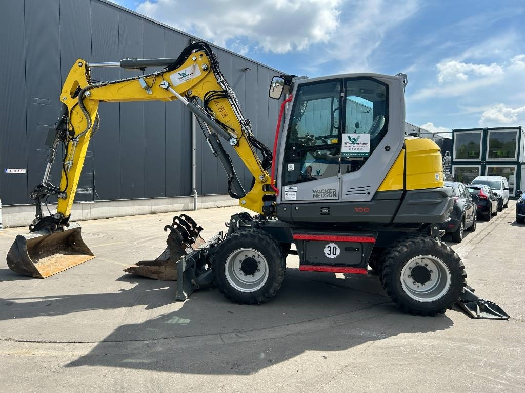 Wacker Neuson EW 100 - Ekskavator roda: gambar 1 Wacker Neuson EW 100 - Ekskavator roda: gambar 1