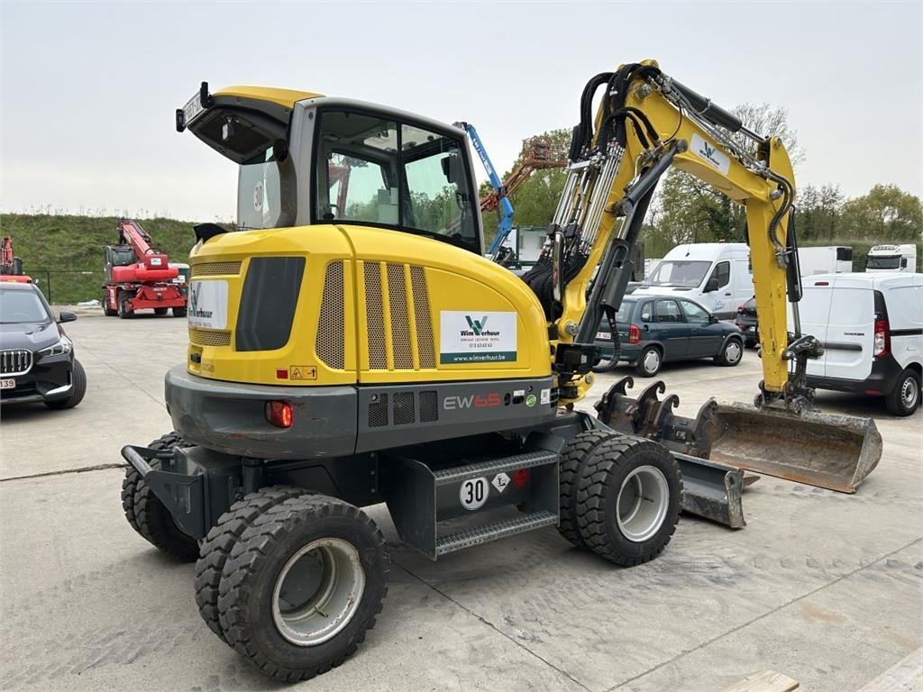 Wacker Neuson EW65 (8946) - Ekskavator roda: gambar 3 Wacker Neuson EW65 (8946) - Ekskavator roda: gambar 3