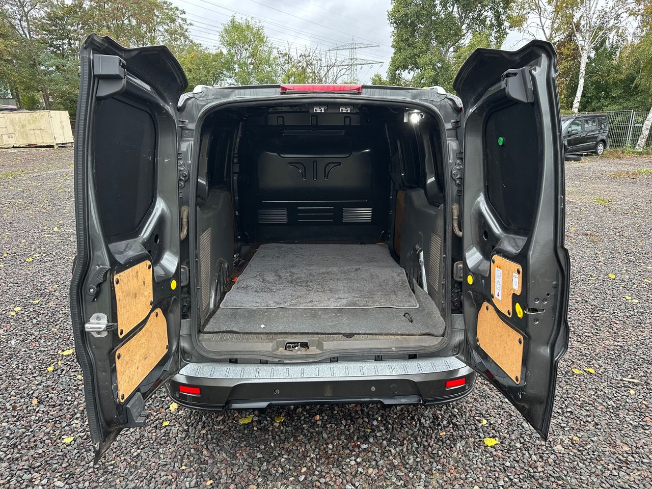 Ford Transit Connect (AC*SitzHZ*Rückfahrkamera) - Van penumpang: gambar 5 Ford Transit Connect (AC*SitzHZ*Rückfahrkamera) - Van penumpang: gambar 5