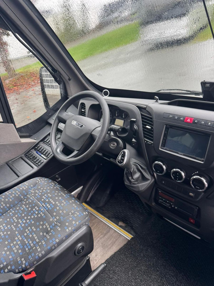 Iveco Atomic AN21 (wenig Km*7.2t) Rosero/ Rapido - Bus mini, Van penumpang: gambar 4 Iveco Atomic AN21 (wenig Km*7.2t) Rosero/ Rapido - Bus mini, Van penumpang: gambar 4