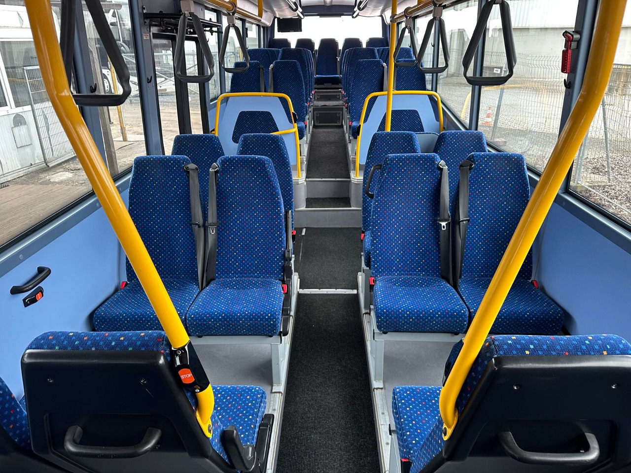 Iveco Irisbus Crossway LE SFR 162 *AC*100 km/h*Schalt Iveco Irisbus Crossway LE SFR 162 *AC*100 km/h*Schalt - Bus kota: gambar 5 Iveco Irisbus Crossway LE SFR 162 *AC*100 km/h*Schalt Iveco Irisbus Crossway LE SFR 162 *AC*100 km/h*Schalt - Bus kota: gambar 5