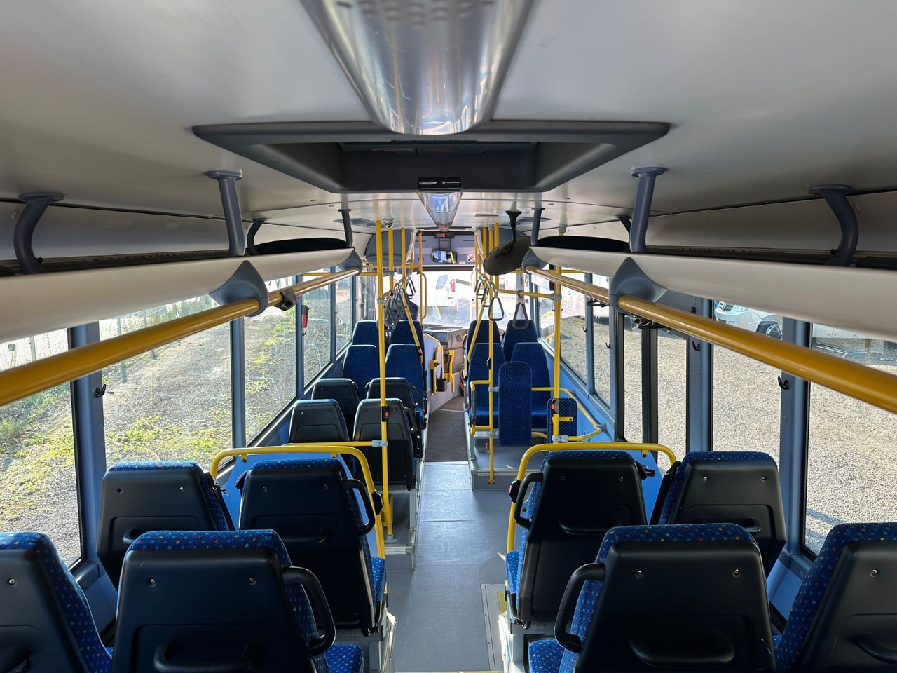 Bus kota Iveco Irisbus Crossway LE SFR 162 *AC*100 km/h*Schalt: gambar 17 Bus kota Iveco Irisbus Crossway LE SFR 162 *AC*100 km/h*Schalt: gambar 17