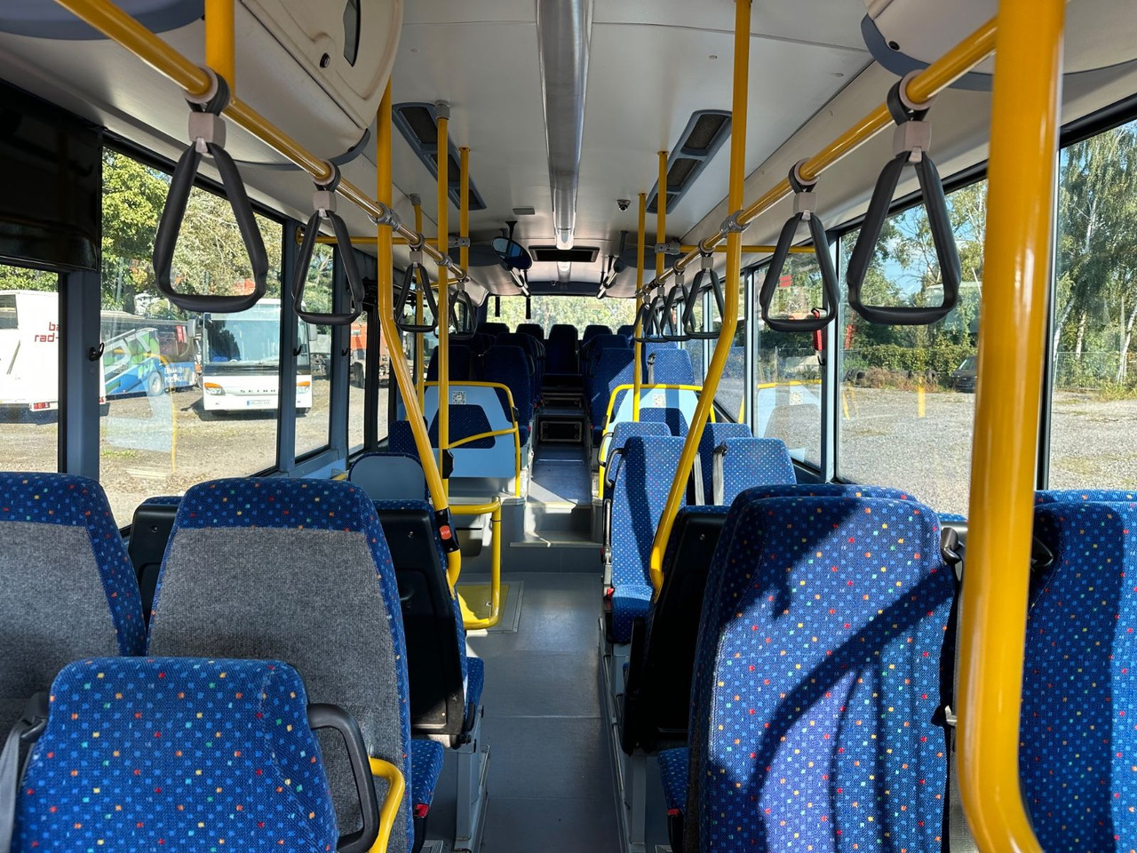 Bus kota Iveco Irisbus Crossway LE SFR 162 *AC*100 km/h*Schalt: gambar 14 Bus kota Iveco Irisbus Crossway LE SFR 162 *AC*100 km/h*Schalt: gambar 14