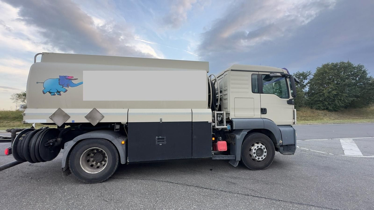 MAN TGS 18.440 4X2 BL A3 (Oben+Untenbefüllung) - Truk tangki: gambar 2 MAN TGS 18.440 4X2 BL A3 (Oben+Untenbefüllung) - Truk tangki: gambar 2