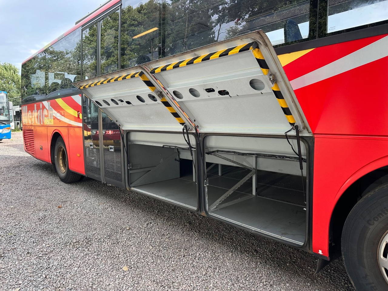Mercedes-Benz O550 Integro (56 Sitze*Klima*Schalt) - Bus pinggiran kota: gambar 4 Mercedes-Benz O550 Integro (56 Sitze*Klima*Schalt) - Bus pinggiran kota: gambar 4