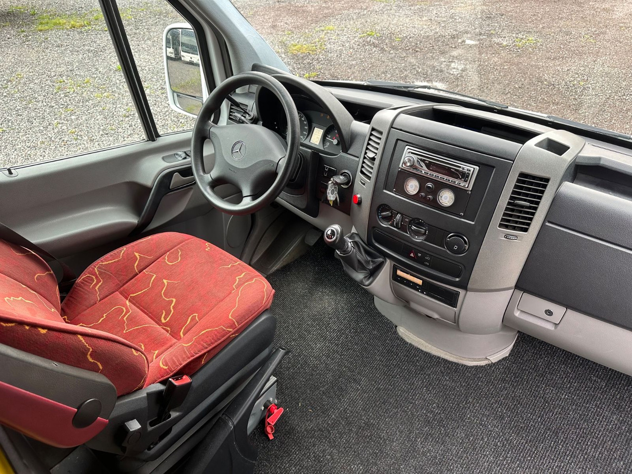 Mercedes-Benz Sprinter 516 CDi (24 Sitze*DE*AC*Reise) - Bus mini, Van penumpang: gambar 4 Mercedes-Benz Sprinter 516 CDi (24 Sitze*DE*AC*Reise) - Bus mini, Van penumpang: gambar 4