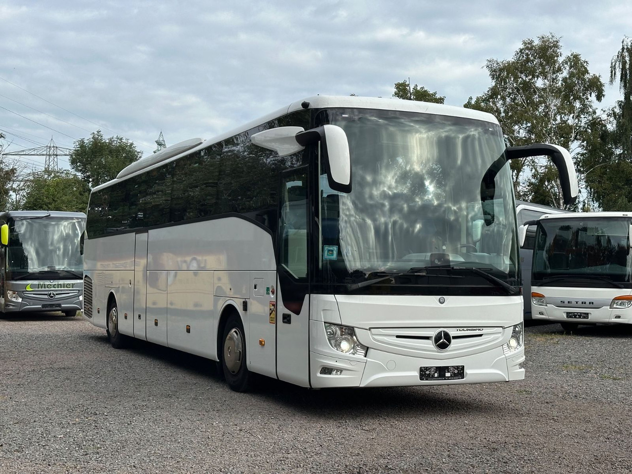 Mercedes-Benz Tourismo E 16 RHD-M/2A (wenig Km*TOP*61 Sitze) - Bus pariwisata: gambar 1 Mercedes-Benz Tourismo E 16 RHD-M/2A (wenig Km*TOP*61 Sitze) - Bus pariwisata: gambar 1