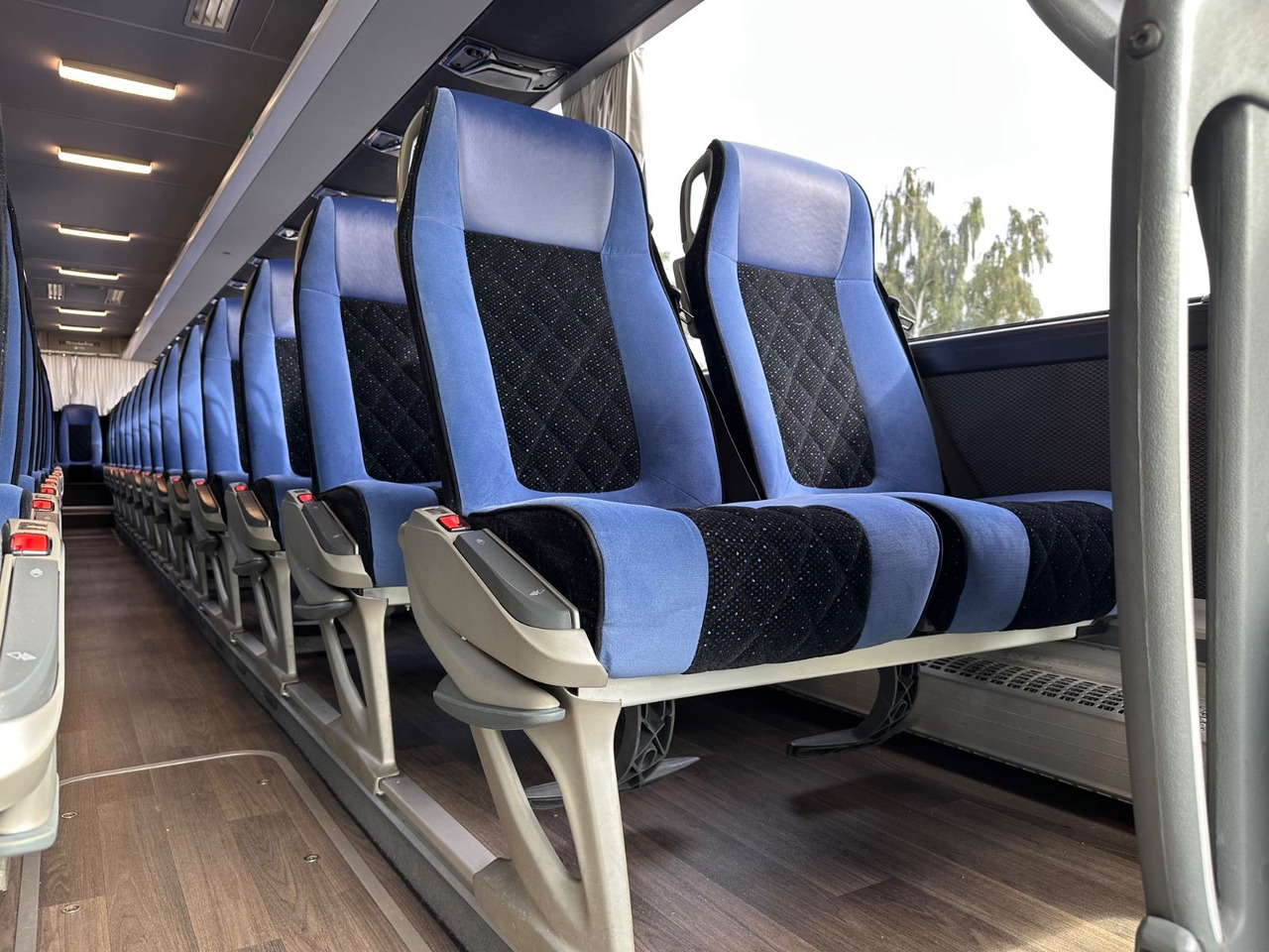 Mercedes-Benz Tourismo E 16 RHD-M/2A (wenig Km*TOP*61 Sitze) - Bus pariwisata: gambar 5 Mercedes-Benz Tourismo E 16 RHD-M/2A (wenig Km*TOP*61 Sitze) - Bus pariwisata: gambar 5