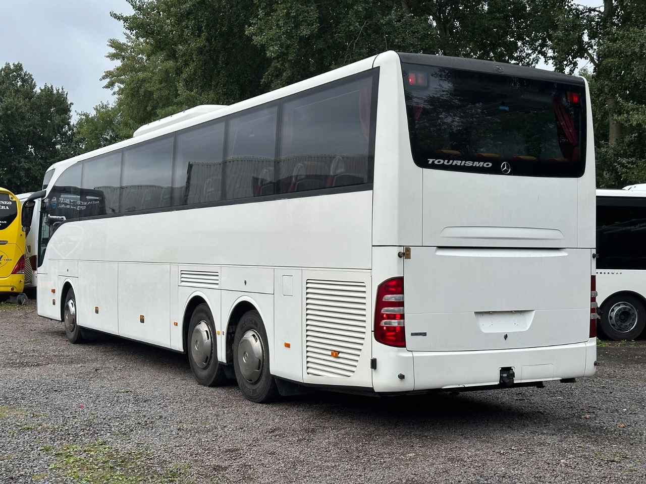 Mercedes-Benz Tourismo O350 16 RHD-M (56 Sitze*DE*TOP) - Bus pariwisata: gambar 2 Mercedes-Benz Tourismo O350 16 RHD-M (56 Sitze*DE*TOP) - Bus pariwisata: gambar 2
