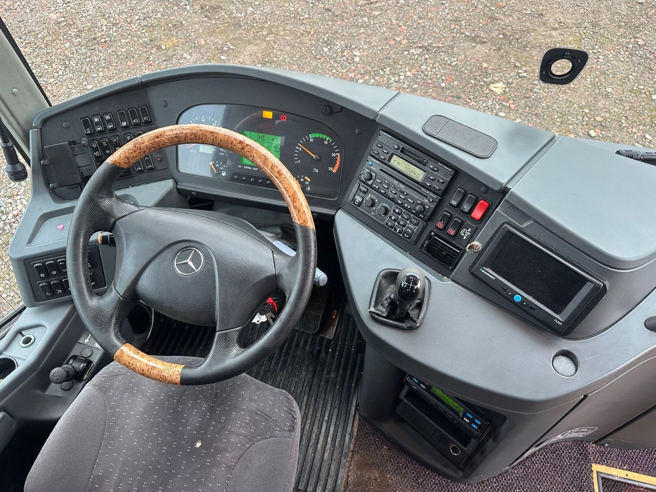 Setra S 415 GT-HD (Euro 4*Analog-Tacho) - Bus pariwisata: gambar 5 Setra S 415 GT-HD (Euro 4*Analog-Tacho) - Bus pariwisata: gambar 5