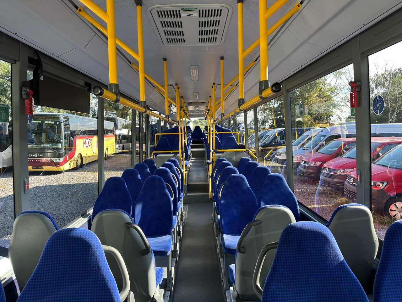Setra S 418 LE Business (58 Sitze*367 tKm*TOP) - Bus kota: gambar 5 Setra S 418 LE Business (58 Sitze*367 tKm*TOP) - Bus kota: gambar 5
