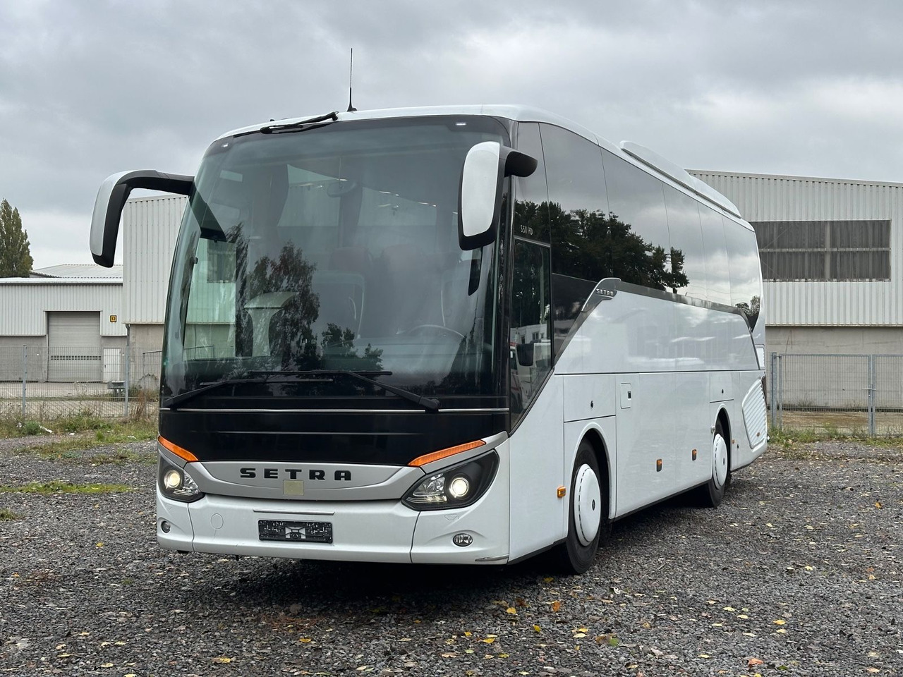 Setra S 511 HD (Küche*WC*DE-Bus*38 Sitze) - Bus pariwisata: gambar 1 Setra S 511 HD (Küche*WC*DE-Bus*38 Sitze) - Bus pariwisata: gambar 1