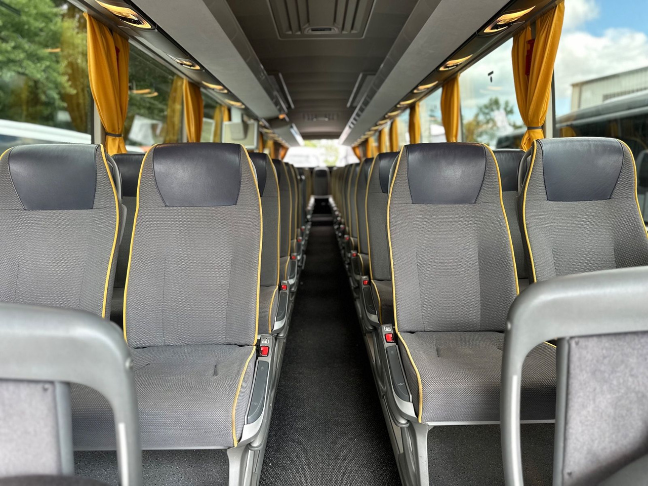 Leasing  Setra S 515 HD (TOP*DE*Schalt) Setra S 515 HD (TOP*DE*Schalt): gambar 18