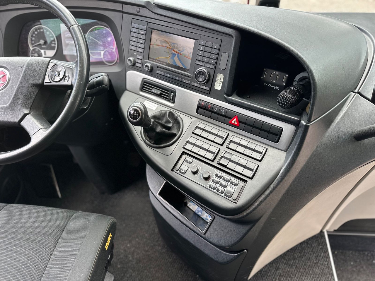 Leasing  Setra S 515 HD (TOP*DE*Schalt) Setra S 515 HD (TOP*DE*Schalt): gambar 16