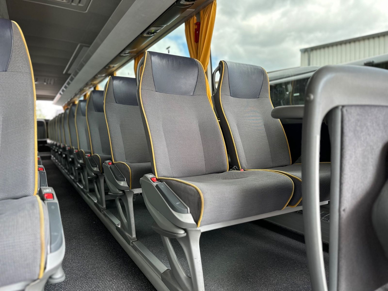 Leasing  Setra S 515 HD (TOP*DE*Schalt) Setra S 515 HD (TOP*DE*Schalt): gambar 6