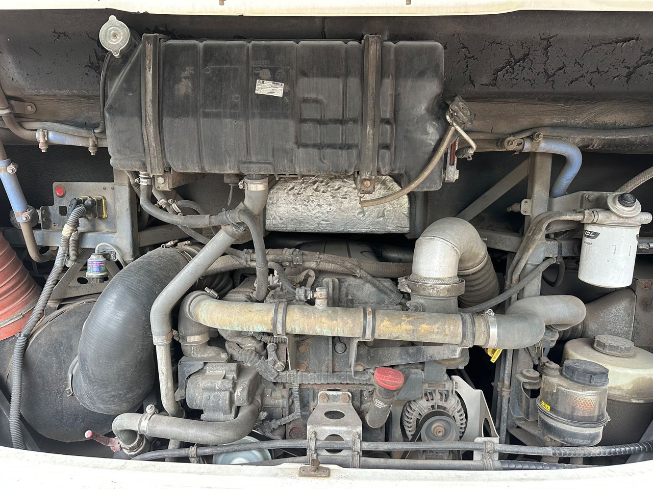 VDL Futura FHD 2-129 (Tourismo M*516 HD) - Bus pariwisata: gambar 5 VDL Futura FHD 2-129 (Tourismo M*516 HD) - Bus pariwisata: gambar 5