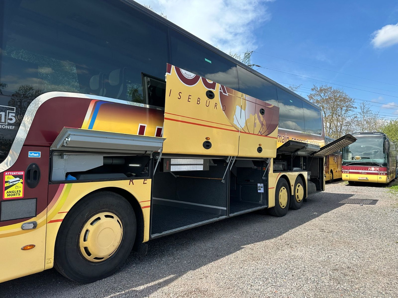 Vanhool T915 Astronef (Euro 5*Panorama Dach) - Bus pariwisata: gambar 4 Vanhool T915 Astronef (Euro 5*Panorama Dach) - Bus pariwisata: gambar 4