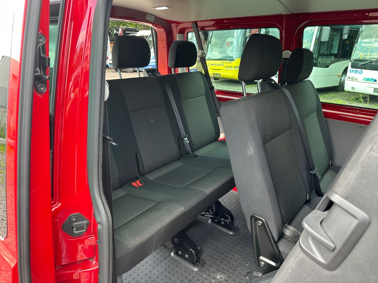 Volkswagen T6 Kombi (PDC Hi*ACC*StandHz*9 Sitzer*AC) - Van penumpang: gambar 4 Volkswagen T6 Kombi (PDC Hi*ACC*StandHz*9 Sitzer*AC) - Van penumpang: gambar 4