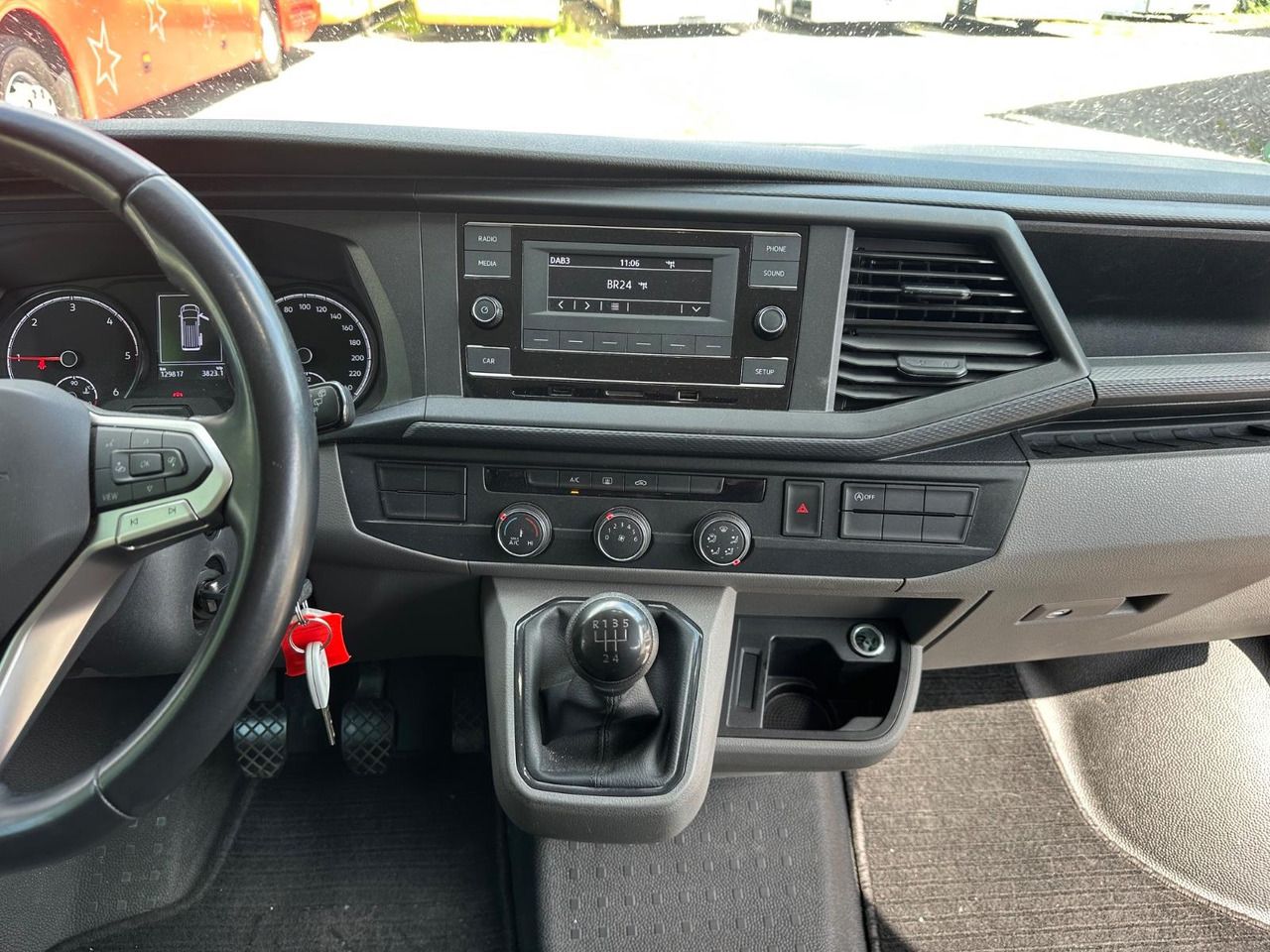 Van penumpang Volkswagen T6 Kombi (PDC Hi*ACC*StandHz*9 Sitzer*AC): gambar 13
