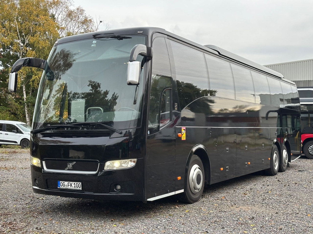Volvo 9700 HD 6x2 Euro 5(9900*416 HD*Tourismo RHD-M) - Bus pariwisata: gambar 1 Volvo 9700 HD 6x2 Euro 5(9900*416 HD*Tourismo RHD-M) - Bus pariwisata: gambar 1